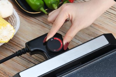 Plancha électrique Senya Plancha Time 2200W – Plaque XL 50,8 x 25,4 cm – Thermostat 80-250°C – Fonte d'aluminium – Sonde détachable – Plaque immergeable – Image 7